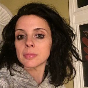 Meet your Posher, Rosalia